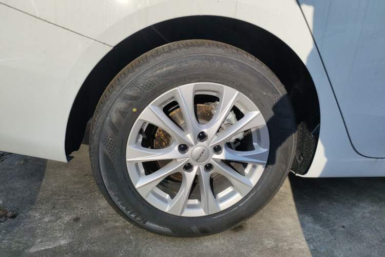 Used Roewe i5 2026 Model 1.5L CVT Luxury Version