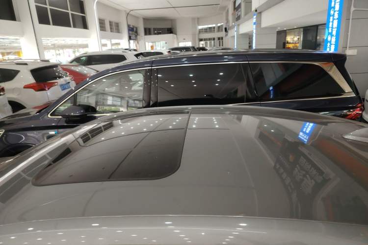 Used Ford Mondeo 2025 2.0T EcoBoost Luxury Version
