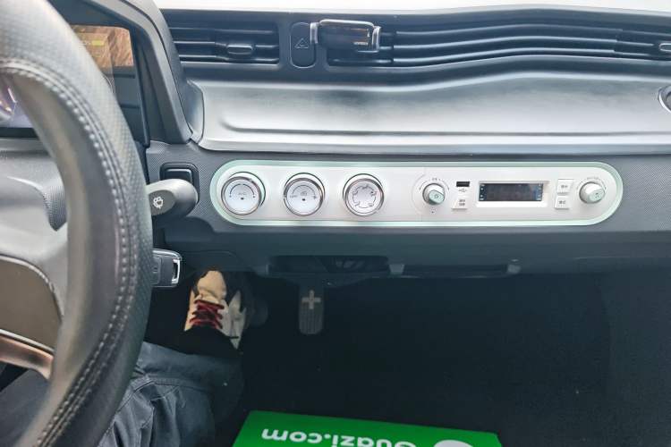 Used Wuling Hongguang MINIEV 2021 Macaron Fashion Model Lithium Iron Phosphate