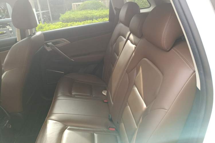 Used Geely Auto Emgrand X7 Sport 2016 1.8TD Automatic ZhiZun Version Left Rear Seat