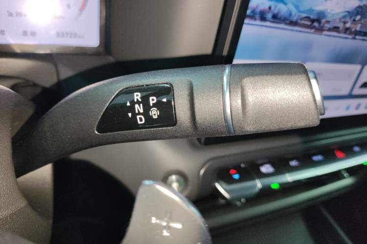 Used Tank 300 New Energy 2025 Hi4-T Gear Lever