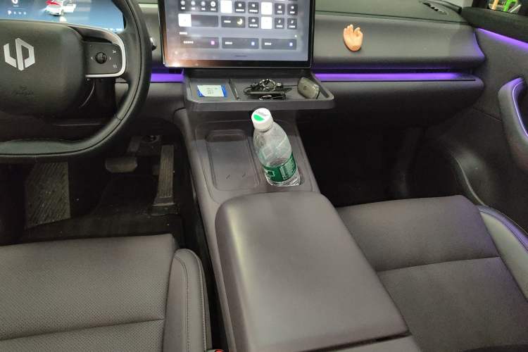 Used Leapmotor C16 2024 Pure Electric 520 Deluxe Edition Gear Lever