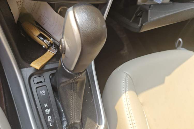 Used Suzuki S-Cross 2014 1.6L CVT Two-Wheel Drive Entry Model