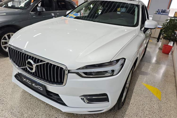 Used Volvo XC60 2021 T5 4x4 Smart Luxury Edition