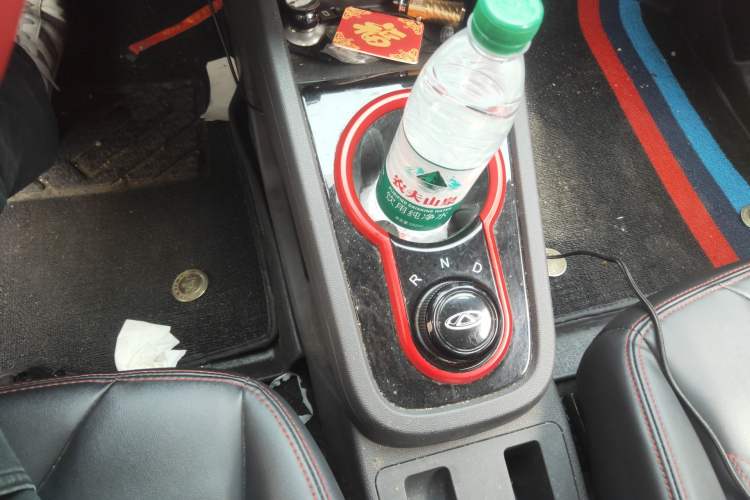 Used Chery QQ Little Ant 2023 251km True Love Edition Lithium Iron Phosphate Gear Lever