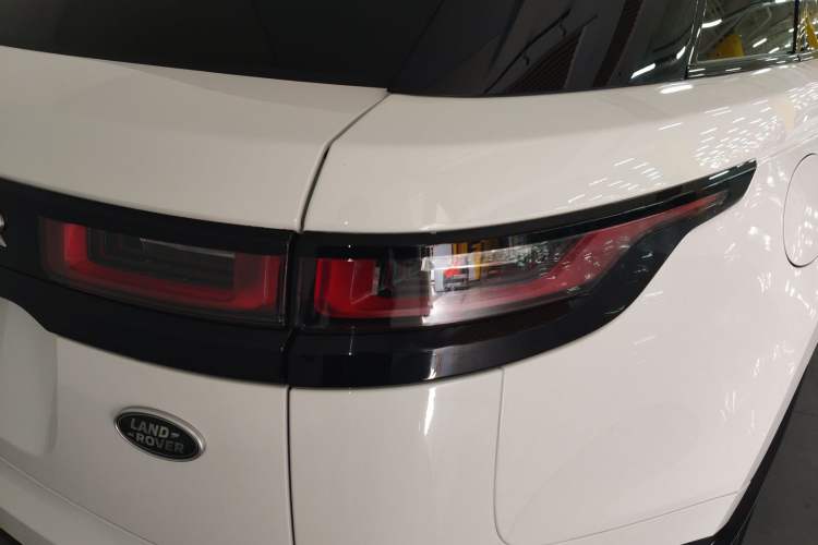 Used Land Rover Range Rover Velar 2022 250 PS