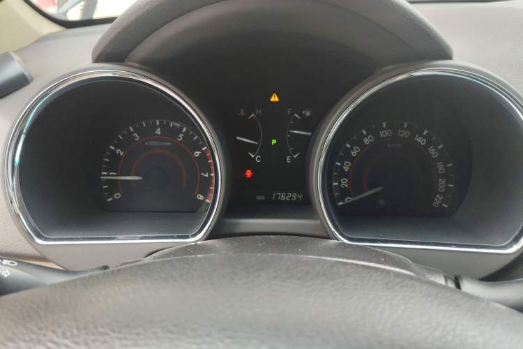 Used Toyota Highlander 2011 2.7L Two-Wheel Drive 7-Seater Luxury Edition Instrument Cluster
