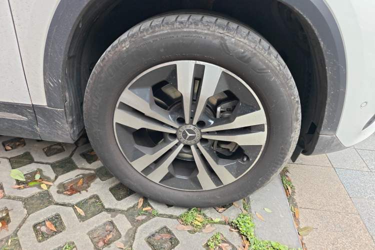 Used Mercedes-Benz GLA 2022 GLA 220 Right Front Wheel Hub