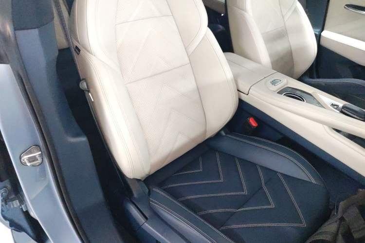 Used Zeekr 001 2021 Ultra-Long Range Dual-Motor YOU Version Right Front Seat