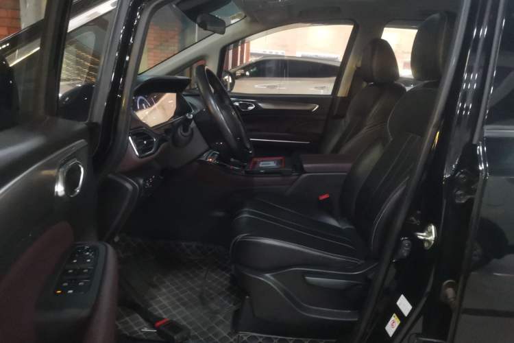 Used GAC Trumpchi M6 2021 PRO 270T Automatic Luxury Edition
