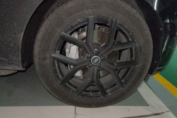 Used Land Rover Range 2025 3.0 L6 400 PS Extended Luxury Edition
