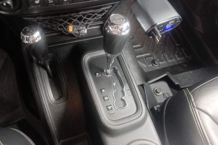 Used Jeep Wrangler 2017 3.0L Sahara Four-Door Comfort Edition