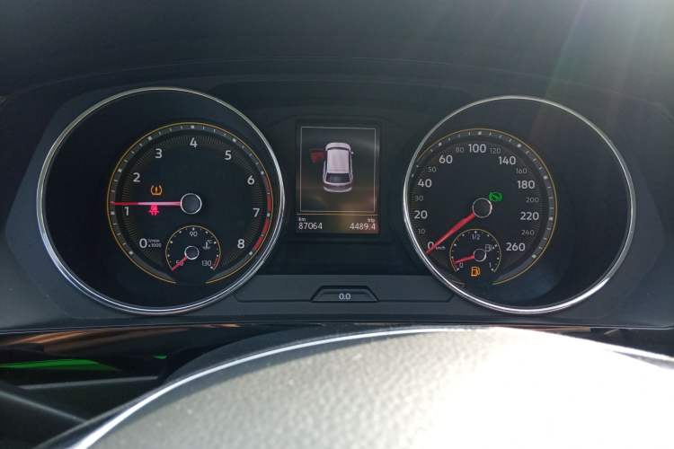 Used Volkswagen Tiguan L 2019 330TSI Automatic Two-Wheel Drive Panoramic Comfort Edition China VI Standard
