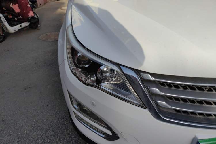 Used Baojun 560 2015 1.8L manual luxury version
