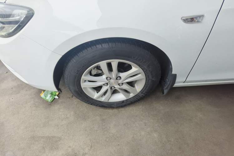 Used Chevrolet Cavalier 2019 320 Automatic Xinyue Edition Exterior 4