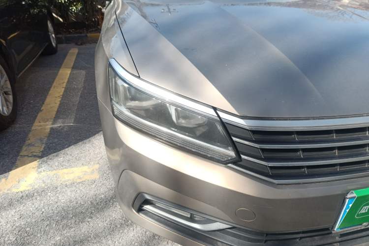 Used Volkswagen Passat 2016 330TSI DSG Luxury Edition
