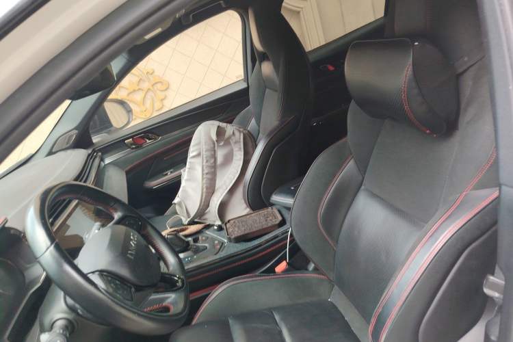 Used Lynk & Co 05 2020 2.0TD Four-Wheel Drive HypeHalo
