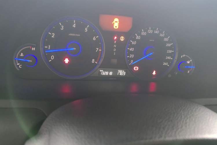 Used Honda Crosstour 2011 3.5L Flagship Edition Odometer Close Up