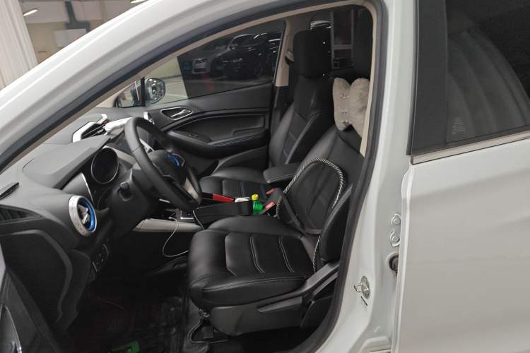 Used BYD Yuan New Energy 2019 EV360 Smart Connect Leading Model Left Front Seat