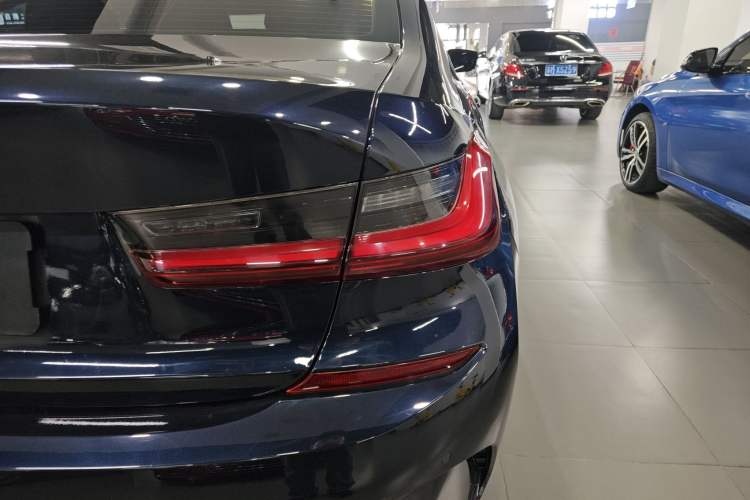 Used BMW 3 Series 2022 Restyled 320Li M Sport Package
