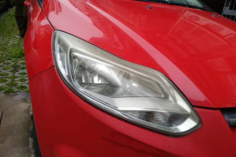 Used Ford Focus 2012 Hatchback 1.6L Manual Comfort Model Right Front Headlight