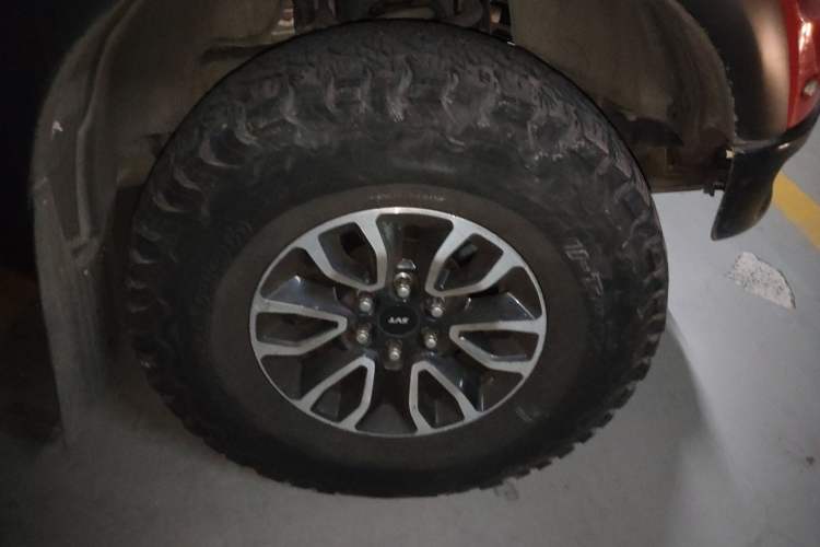 Used Ford F-150 Raptor 2014 6.2L U.S. Version Right Front Wheel Hub