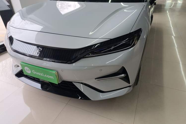 Used BYD Song L EV 2025 Intelligent Driving Version 662 km LiDAR Excellence Edition
