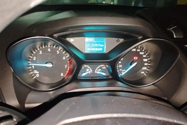 Used Ford Kuga 2017 EcoBoost 180 Two-Wheel-Drive Elite Trim Instrument Cluster