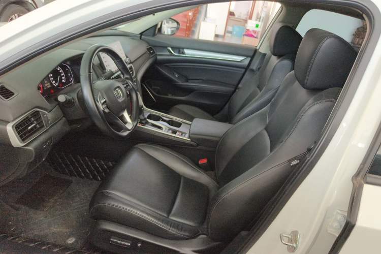Used Honda Accord 2018 260TURBO Elite Edition China VI Left Front Seat