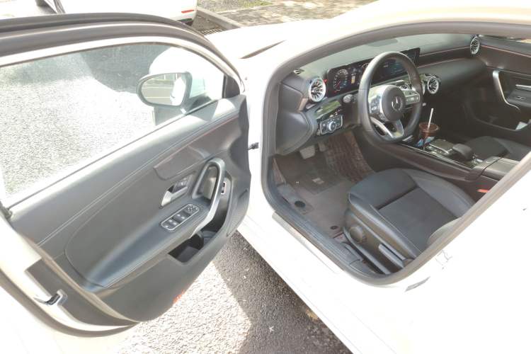 Used Mercedes-Benz A-Class 2022 Second Facelift A 200 L Sport Sedan Fashion Version