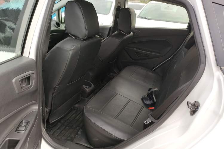 Used Ford Fiesta 2013 Hatchback 1.5L Manual Fashion Edition