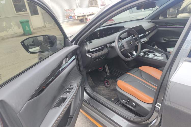 Used Changan UNI-V 2024 1.5T Prestige Sport Edition
