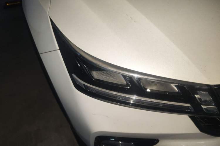 Used Wuling Alvez 2022 1.5T CVT Trendy & Cool Edition