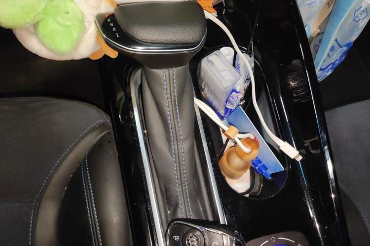 Used Buick Velite 6 2020 Plug-in Hybrid Connected Smart Edition
