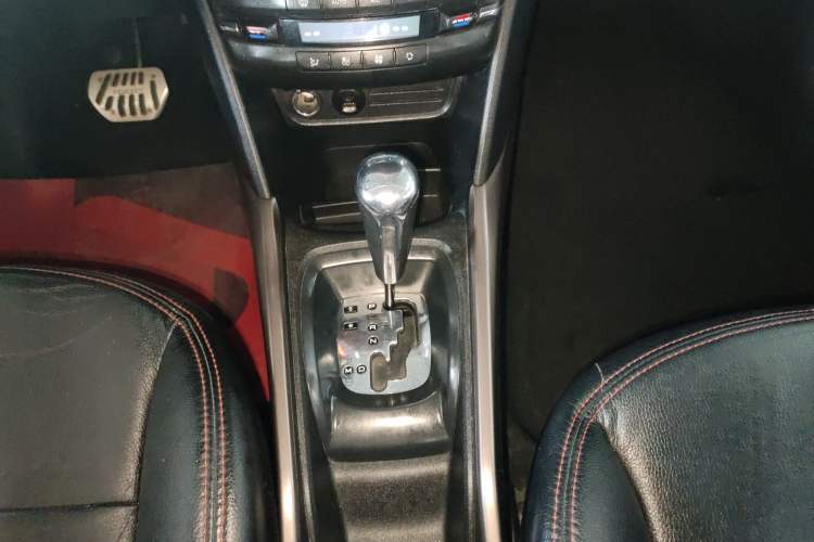 Used Peugeot 2008 2014 1.6L Automatic Fashion Edition Gear Lever