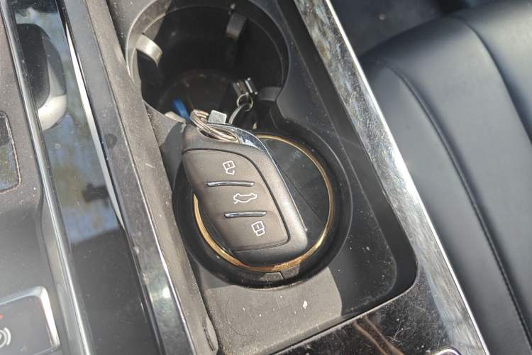 Used Roewe RX5 eMAX 2020 500 PHEV Smart Cabin Flagship Edition