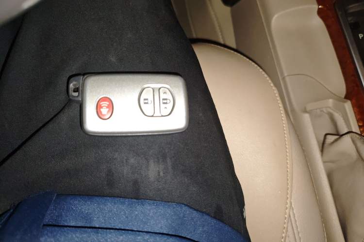 Used Toyota Land Cruiser  Vehicle Key