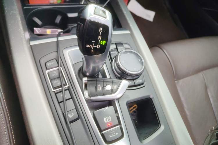 Used BMW X5 2014 xDrive30d
