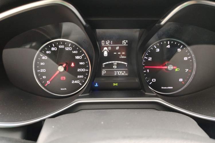 Used MG 6 2019 20T Automatic Sport Edition Odometer Close Up