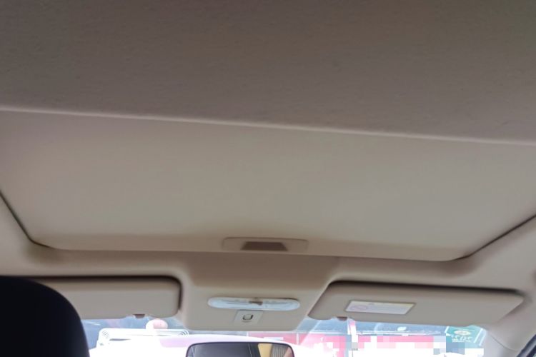 Used Venucia R50X 2013 1.6L Automatic Model
