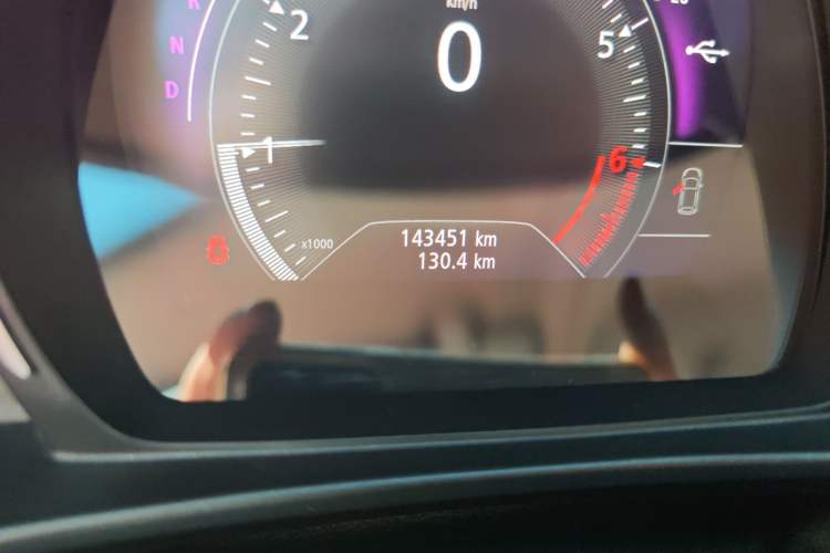 Used Renault Koleos 2017 2.0L Two-Wheel Drive Luxury Edition Odometer Close Up