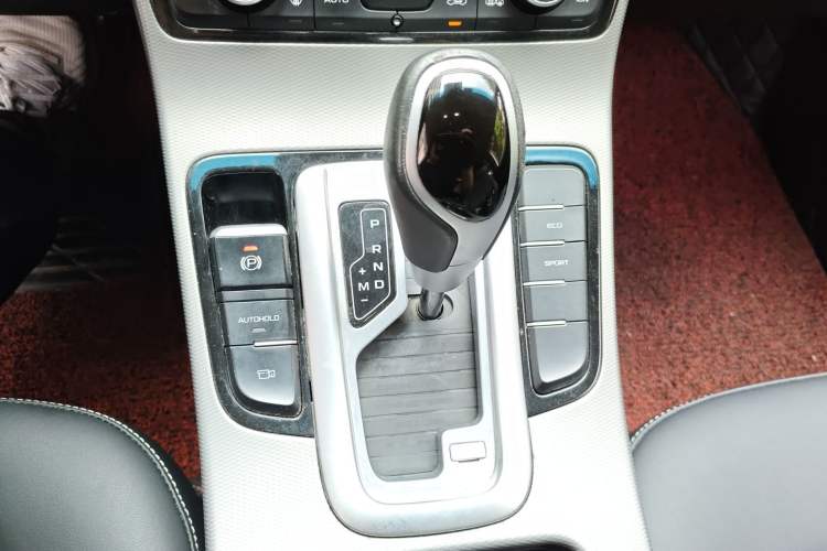 Used Geely Auto Emgrand GL 2018 1.4T DCT Elite Smart Connectivity Version Gear Lever