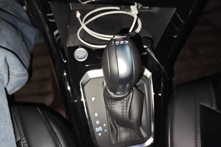 Used Volkswagen T-ROC 2022 280TSI DSG Two-Wheel Drive Comfort PLUS
