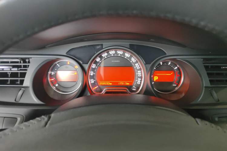 Used Citroen C5 2014 1.6T Automatic Luxury Model Instrument Cluster