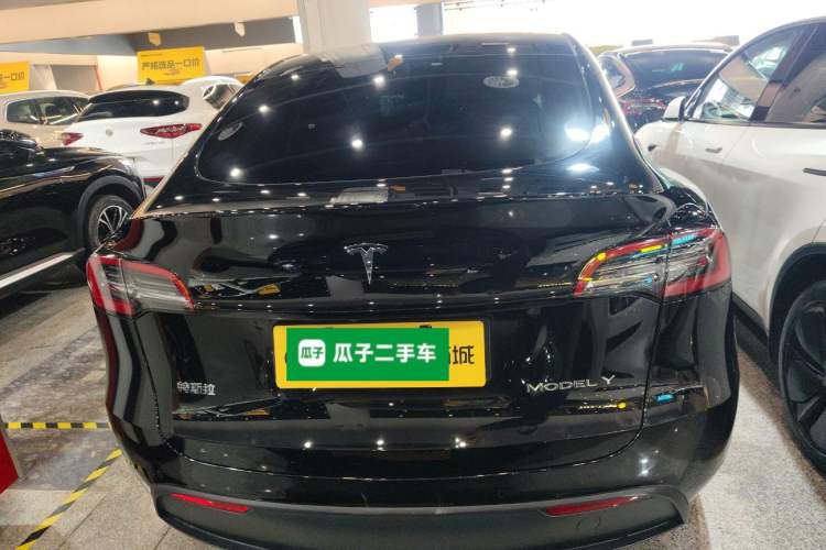 Used Tesla Model Y 2023 Long-Range All-Wheel-Drive Version Rear