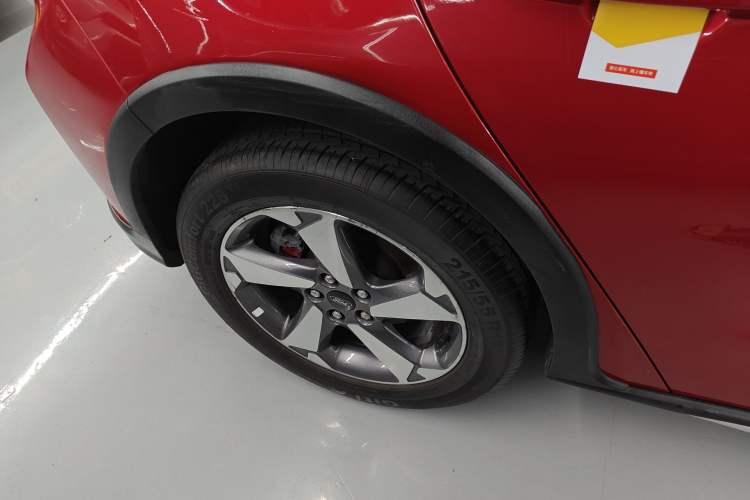 Used Ford Focus Active 2020 EcoBoost 180 Automatic Trendy Model Exterior 5