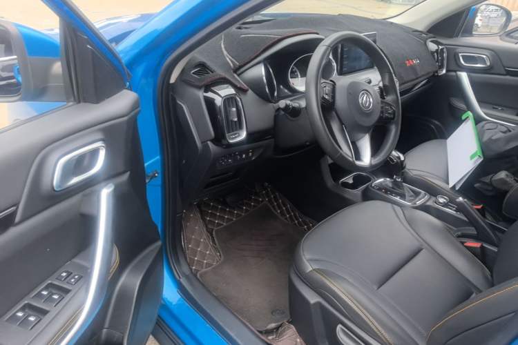 Used Dongfeng Aeolus AX4 2017 1.6L DCT Trendy Style
