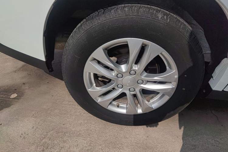 Used Haval M6 2023 PLUS 1.5T DCT Elite Smart Connectivity Model Right Rear Wheel Hub