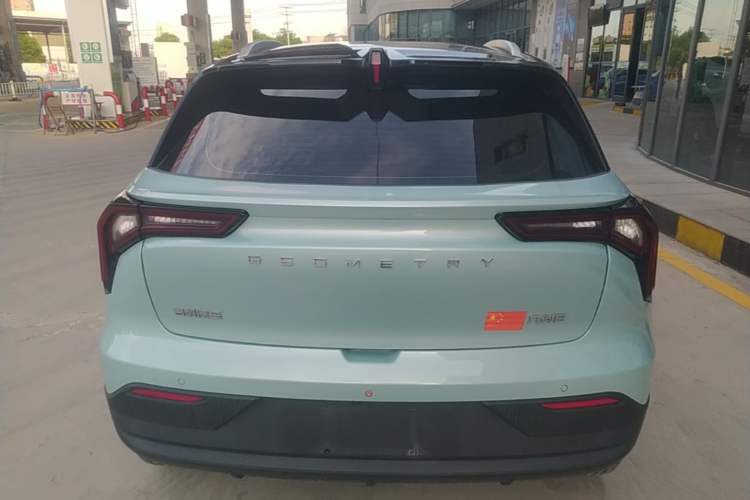Used Geometry E Firefly 2022 401 km Linglong Tiger 4 Seats
