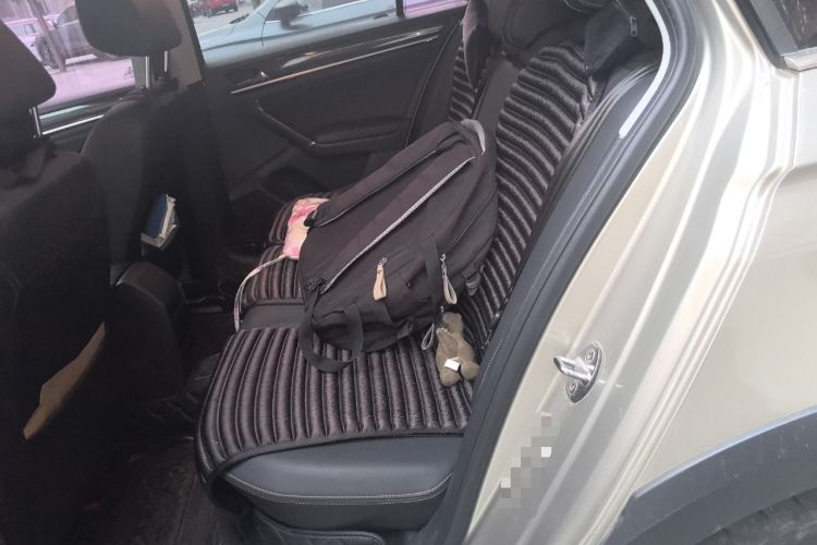 Used Volkswagen C-TREK 2018 230TSI DSG Luxury Version
